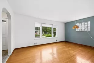 805 N Mitchell Ave, Arlington Heights, IL 60004 - Photo 5