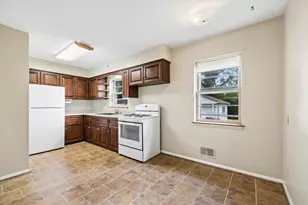 805 N Mitchell Ave, Arlington Heights, IL 60004 - Photo 9