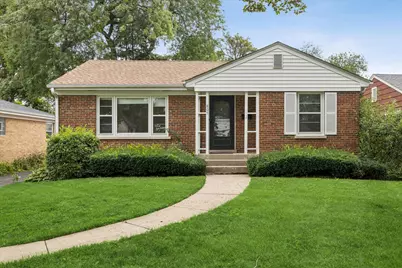 805 N Mitchell Avenue, Arlington Heights, IL 60004 - Photo 1