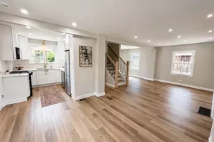 4216 Elm St, Downers Grove, IL 60515 - Photo 3