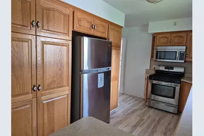 403 Oak Street, Utica, IL 61373 - Photo 3