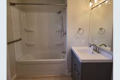 403 Oak Street, Utica, IL 61373 - Photo 11