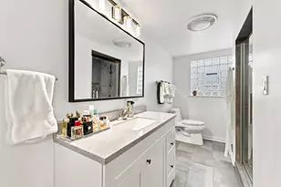 7028 N Oriole Ave, Chicago, IL 60631 - Photo 23