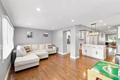 7028 N Oriole Avenue, Chicago, IL 60631 - Photo 13