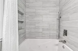 7028 N Oriole Ave, Chicago, IL 60631 - Photo 15