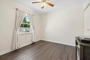 93 Pine Cir, Cary, IL 60013 - Photo 15
