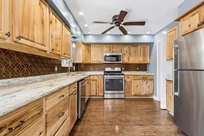 93 Pine Circle, Cary, IL 60013 - Photo 5
