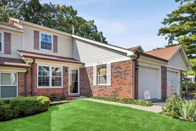 93 Pine Circle, Cary, IL 60013 - Photo 1