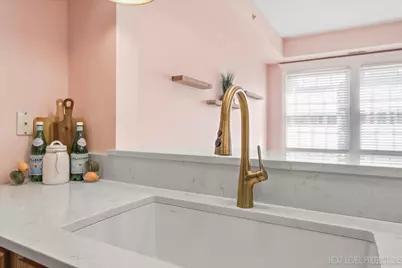 111 S 5th Avenue #E, Saint Charles, IL 60174 - Photo 9
