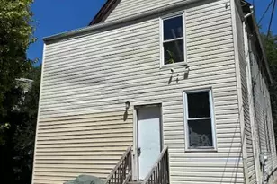 621 Helmholz Ave, Waukegan, IL 60085 - Photo 3