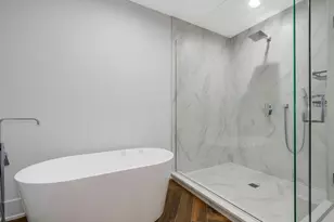 1511 W Irving Park Rd, Chicago, IL 60613 - Photo 13