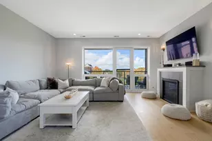 1511 W Irving Park Rd, Chicago, IL 60613 - Photo 3