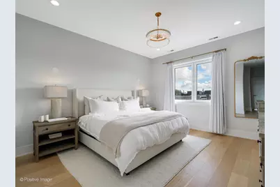 1511 W Irving Park Road #4E, Chicago, IL 60613 - Photo 11