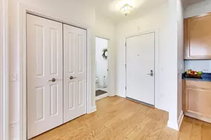 100 Prairie Park Dr, Wheeling, IL 60090 - Photo 11