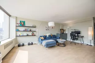 1355 N Sandburg Terrace, Chicago, IL 60610 - Photo 3
