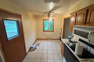 520 E Prairie Ave, Lombard, IL 60148 - Photo 11