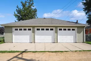 704 14th Ave, Fulton, IL 61252 - Photo 3