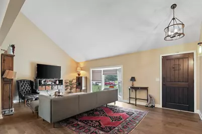669 Tamarisk Terrace, Crystal Lake, IL 60014 - Photo 5