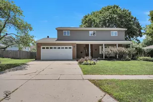 1007 Ranchwood Dr, Shorewood, IL 60404 - Photo 1