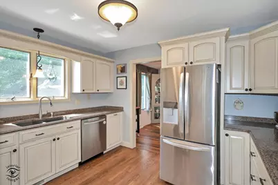 1007 Ranchwood Drive, Shorewood, IL 60404 - Photo 5