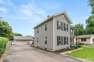 902 N Main St, Sandwich, IL 60548 - Photo 1