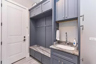 625 N Loomis St, Naperville, IL 60563 - Photo 17