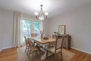 158 N Royal Oak Dr, Vernon Hills, IL 60061 - Photo 3