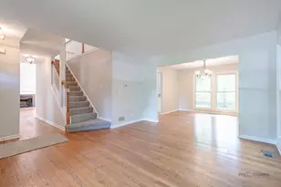 158 N Royal Oak Dr, Vernon Hills, IL 60061 - Photo 15