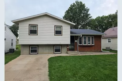 1807 18th Avenue, Sterling, IL 61081 - Photo 1
