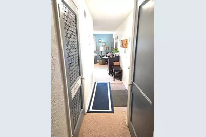 718 Haish Boulevard, Dekalb, IL 60115 - Photo 3
