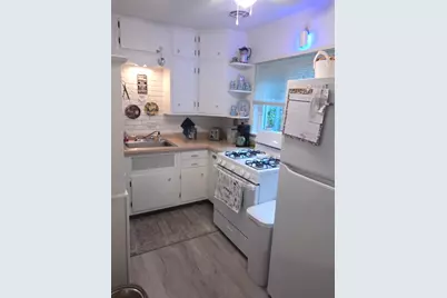 718 Haish Boulevard, Dekalb, IL 60115 - Photo 9