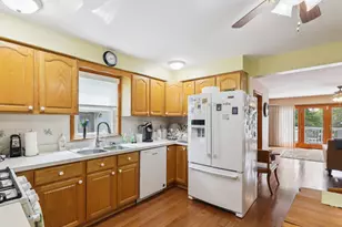 1111 S Washington St, Lockport, IL 60441 - Photo 11