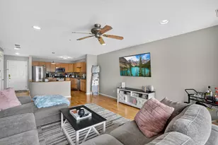 50 N Bokelman St, Roselle, IL 60172 - Photo 3