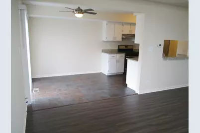 203 Teak Lane, Streamwood, IL 60107 - Photo 5