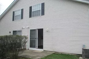 203 Teak Ln, Streamwood, IL 60107 - Photo 3