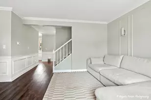 496 S Navajo Trail, Wheeling, IL 60090 - Photo 1