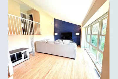 922 N Milwaukee Avenue #C, Libertyville, IL 60048 - Photo 5