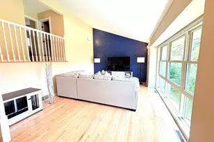 922 N Milwaukee Ave, Libertyville, IL 60048 - Photo 5