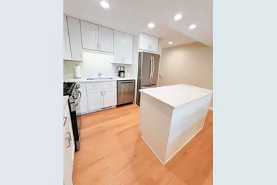922 N Milwaukee Avenue #C, Libertyville, IL 60048 - Photo 13
