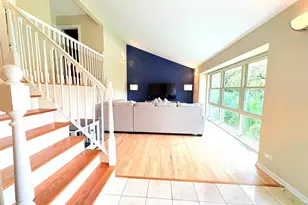 922 N Milwaukee Ave, Libertyville, IL 60048 - Photo 3