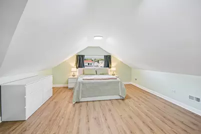 2447 Oak Park Avenue, Berwyn, IL 60402 - Photo 11