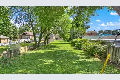 1950 Vermont Street, Blue Island, IL 60406 - Photo 3