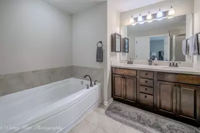 4062 Pompton Avenue, Elgin, IL 60124 - Photo 27