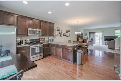 4062 Pompton Avenue, Elgin, IL 60124 - Photo 11