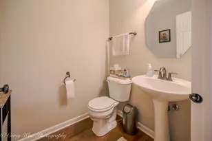 4062 Pompton Ave, Elgin, IL 60124 - Photo 5