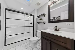 635 Perrie Dr, Elk Grove Village, IL 60007 - Photo 19