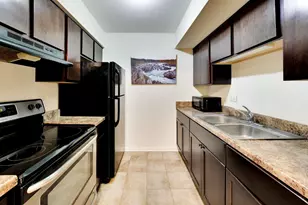 5101 N East River Rd, Chicago, IL 60656 - Photo 7