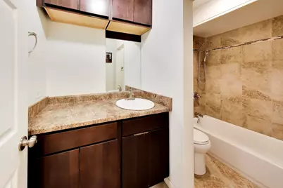 5101 N East River Road #1K, Chicago, IL 60656 - Photo 9