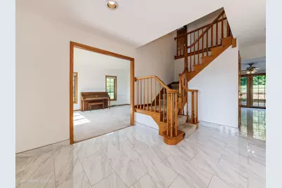 23 Squire Road, Hawthorn Woods, IL 60047 - Photo 3