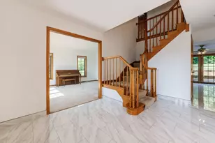 23 Squire Rd, Hawthorn Woods, IL 60047 - Photo 3